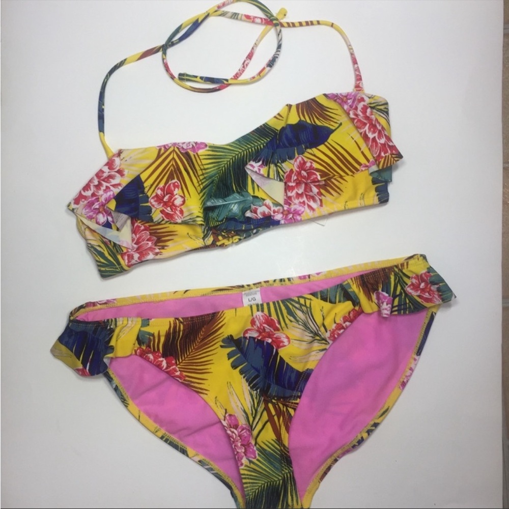 ✨5 for $20✨ Tropical print bandeau bikini